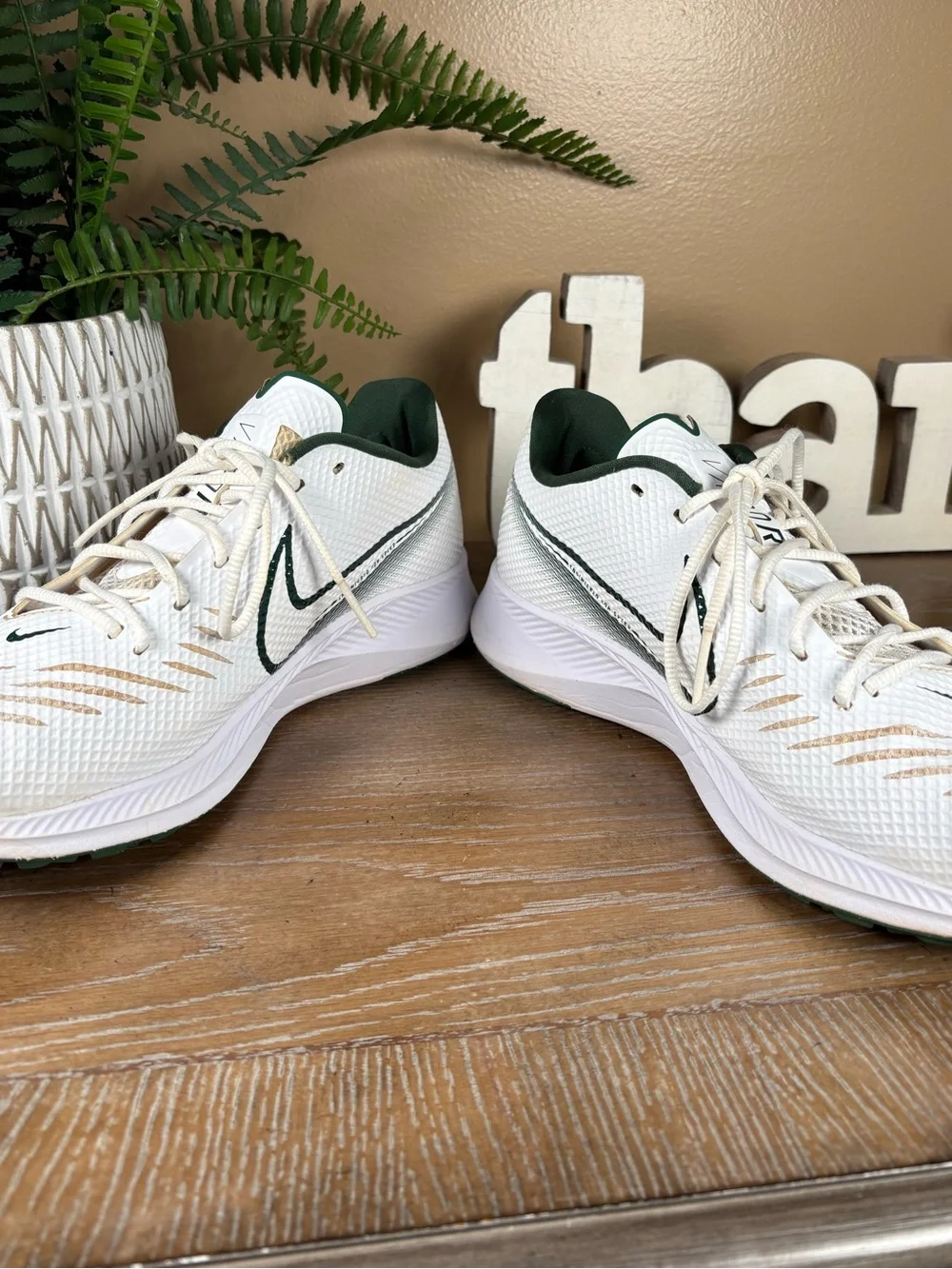 Nike Vapor Edge Turf White/Green Football Shoes Men's Size 10 CV6353-103